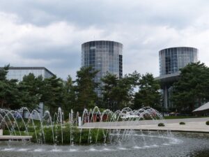 wolfsburg, car town, autostadt wolfsburg, automobile, vw, car, car wallpapers, vehicle, architecture, green area, volkswagen, lower saxony, pavilion, tower, glass, modern, glass facade, glass front, glasses, fountain